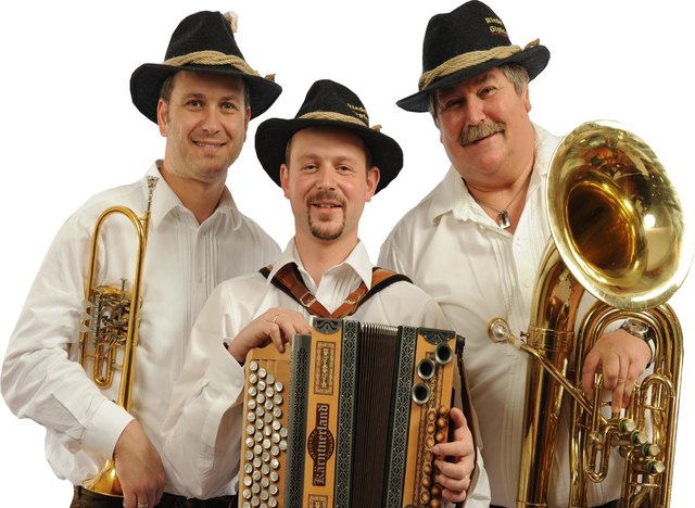 Die Rieder Gipfelstürmer präsentieren im Rahmen des Benefizkonzertes ihre neue CD „So sind wir“.