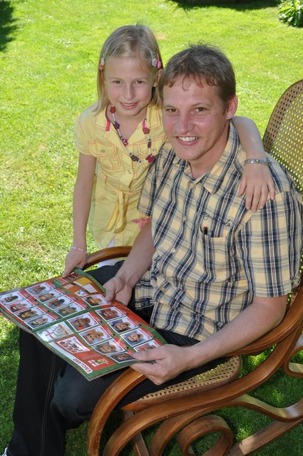Carmen Baier (7) sammelte mit Papa Werner Adamitsch (38) fleißig
