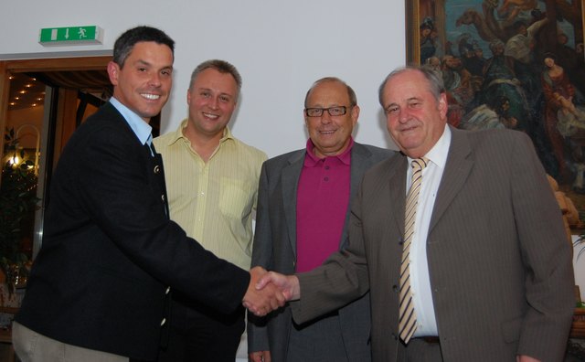 Bergbahnen-GF Bernhard Schöpf und Bürgermeister Stefan Weirather mit den scheidenden Aufsichtsratsmitgliedern Gebi Mantl und Herbert Linser.�Foto: Polak Mediaservice | Foto: Polak-Mediaservice