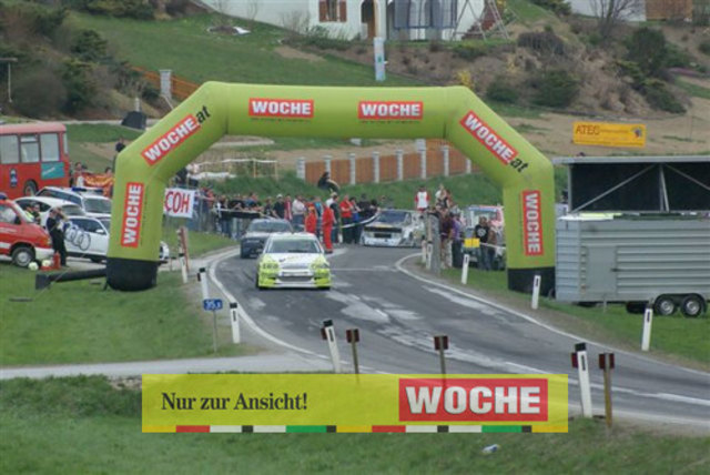 30.000 Motorsportfans erlebten beim 38. Rechbergrennen wie der Italiener Simone Faggioli mit 1:55,690 einen neuen Streckenrekord aufstellte. Fotos: Tom Dormann