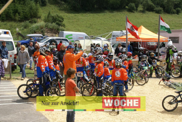 BMX ísterreich - Ungarn in Mühlen


 - Fotos: Hans Georg Ainerdinger
