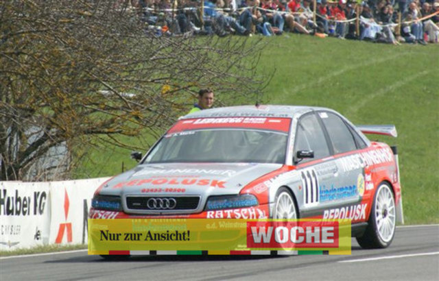 30.000 Motorsportfans erlebten beim 38. Rechbergrennen wie der Italiener Simone Faggioli mit 1:55,690 einen neuen Streckenrekord aufstellte. Fotos: Tom Dormann