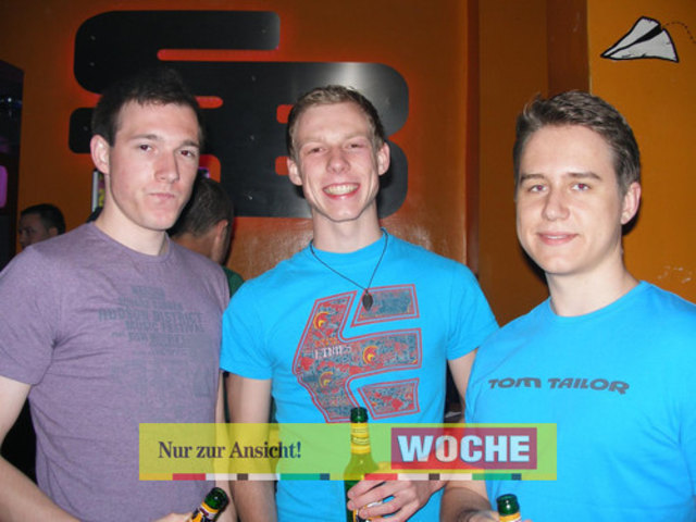 Es ist wieder eine neue Eventreihe, die die Scheinbar unter dem  Namen "Candy Club" Mittwochnacht einweihte! Und weil Süßigkeiten vor allem Frauen so glücklich machen, gab es Lollies, Fizzers und andere Kalorienbomben gleich gratis dazu!