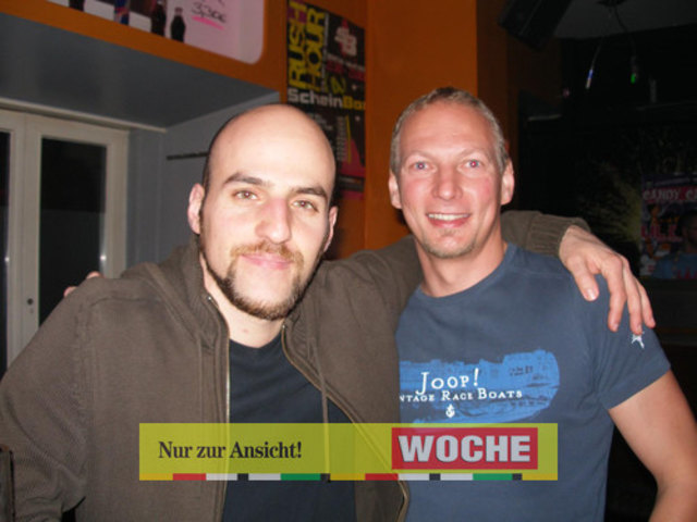 Es ist wieder eine neue Eventreihe, die die Scheinbar unter dem  Namen "Candy Club" Mittwochnacht einweihte! Und weil Süßigkeiten vor allem Frauen so glücklich machen, gab es Lollies, Fizzers und andere Kalorienbomben gleich gratis dazu!