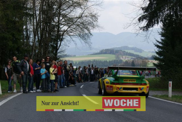 30.000 Motorsportfans erlebten beim 38. Rechbergrennen wie der Italiener Simone Faggioli mit 1:55,690 einen neuen Streckenrekord aufstellte. Fotos: Tom Dormann