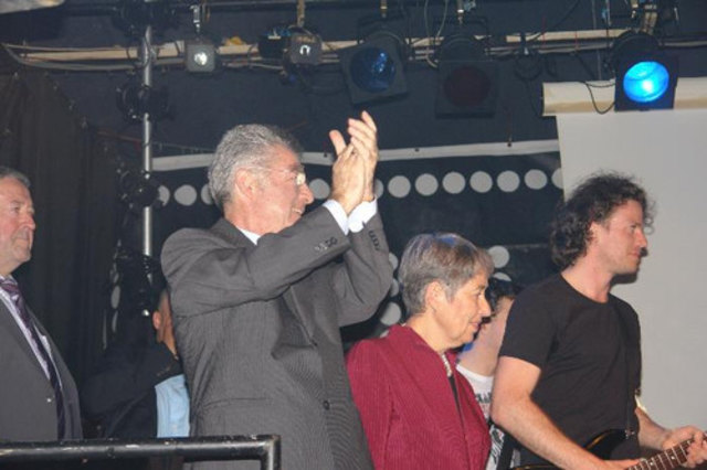 Im PPC fand am Mittwoche das Heinz aus Wien Konzert statt. Bombige Stimmung nicht nur wegen Überraschungsgast Heinz Fischer.