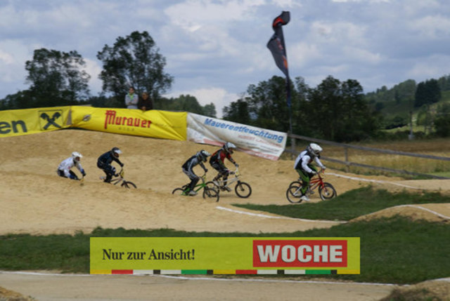 BMX ísterreich - Ungarn in Mühlen


 - Fotos: Hans Georg Ainerdinger