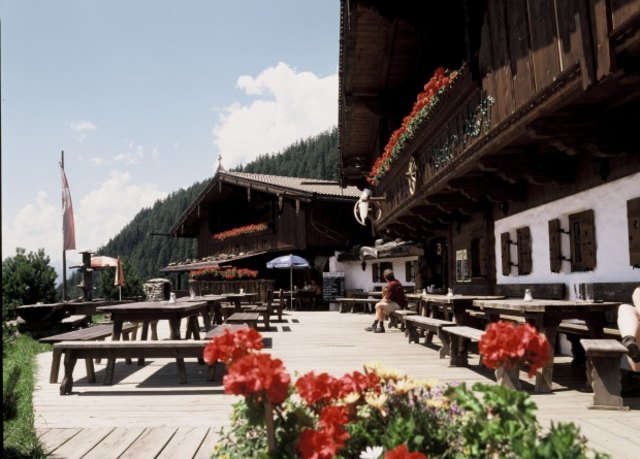 Bischofer Alm Terrasse