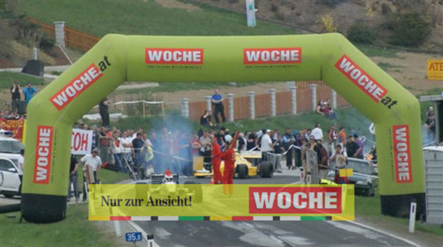30.000 Motorsportfans erlebten beim 38. Rechbergrennen wie der Italiener Simone Faggioli mit 1:55,690 einen neuen Streckenrekord aufstellte. Fotos: Tom Dormann