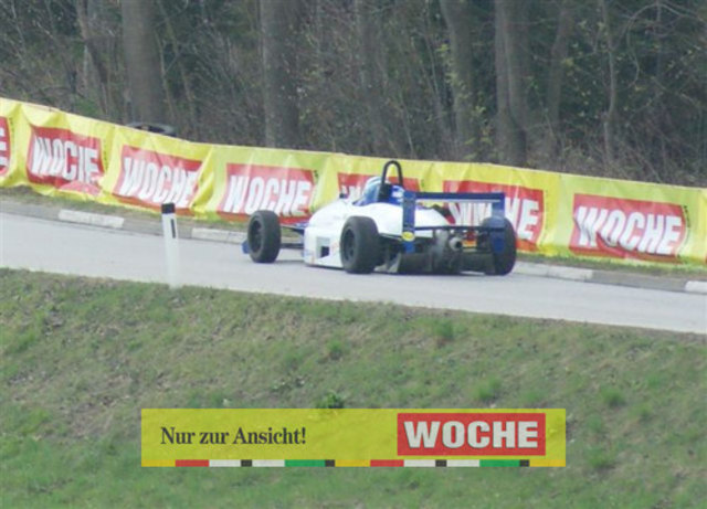 30.000 Motorsportfans erlebten beim 38. Rechbergrennen wie der Italiener Simone Faggioli mit 1:55,690 einen neuen Streckenrekord aufstellte. Fotos: Tom Dormann