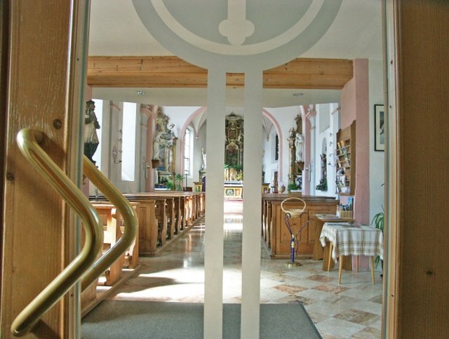 Aus der Kirche ausgetreten sind in den beiden Dekanaten des Bezirks 2015 insgesamt 249 Personen