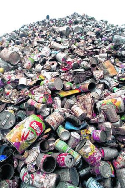 Nicht immer werden Aludosen (oder auch Plastikflaschen) ordnungsgemäß entsorgt. Um das sogenannte ?Littering? zu bekämpfen fordern die Grazer Grünen und die KPí nun ein Pfandsystem für Dosen und Plastikflaschen.