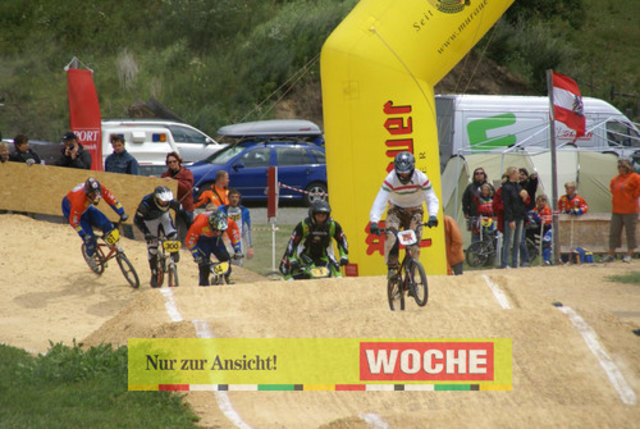 BMX ísterreich - Ungarn in Mühlen


 - Fotos: Hans Georg Ainerdinger