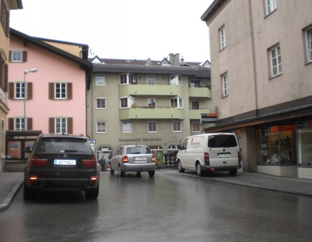 Die Zufahrt zur Jenbacher Marktplatzbrücke Richtung Schals und Wiesing wird wegen Brückenerneuerung 8 Wochen gesperrt. | Foto: Lorenzetti