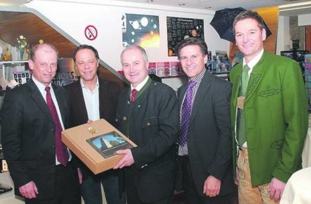 V. l.: Dir. Hubert Schiester, Vizebgm. Ing. Wolfgang Toperczer, Landesrat Johann Seitinger, Dir. Georg Moitzi und WB-Obmann-Stv. Ing. Bernd Hammer. 
Foto: Pfister