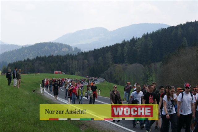 30.000 Motorsportfans erlebten beim 38. Rechbergrennen wie der Italiener Simone Faggioli mit 1:55,690 einen neuen Streckenrekord aufstellte. Fotos: Tom Dormann