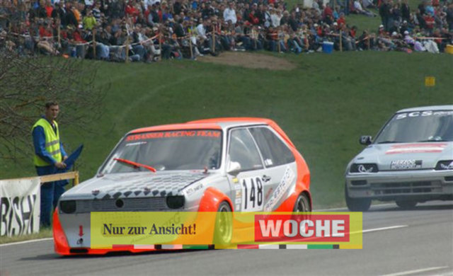 30.000 Motorsportfans erlebten beim 38. Rechbergrennen wie der Italiener Simone Faggioli mit 1:55,690 einen neuen Streckenrekord aufstellte. Fotos: Tom Dormann