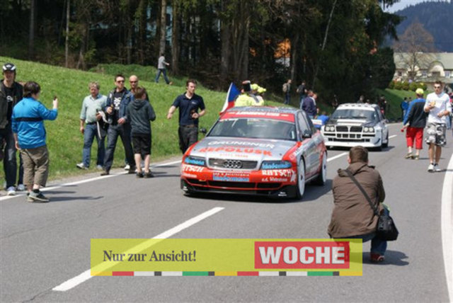 30.000 Motorsportfans erlebten beim 38. Rechbergrennen wie der Italiener Simone Faggioli mit 1:55,690 einen neuen Streckenrekord aufstellte. Fotos: Tom Dormann