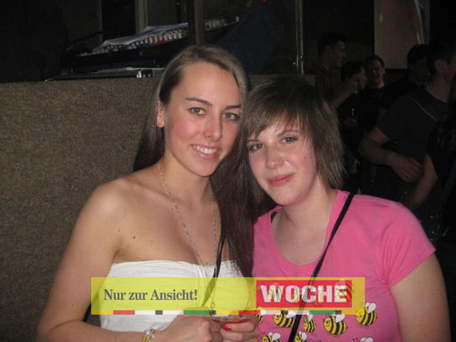 Egal, ob man sie mag oder nicht - zur Musik der 90er Jahre wird einmal im Monat ordentlich abgetanzt. So ließ auch diesmal das Partyvolk nicht lange auf sich warten, als die Postgarage wieder zu den "Worst of the 90s" lud. -NH-