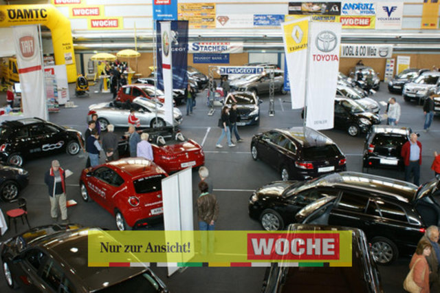 Über einen riesigen Besucherzustrom konnten sich die Veranstalter der Weizer Autoschau freuen. Neun Autohändler präsentierten bei freiem Eintritt 19 Marken und über 500 Neu- und Gebrauchtwagen aller Preisklassen. Dabei konnte man sich über neue Trends und