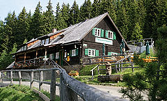 Tonnerhütte Der Familien und Wanderspezialist auf 1600 M