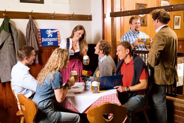 Wo der Schmäh rennt: am Puntigamer-Stammtisch | Foto: Puntigamer