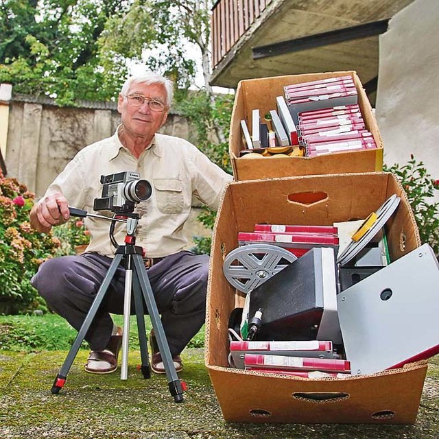 Johann Pendl aus Bad Radkersburg gestaltete einen 90 Minuten dauernden Film mit seinen privaten Aufnahmen aus zwei Jahrzehnten Stadtgeschichte. Foto: WOCHE