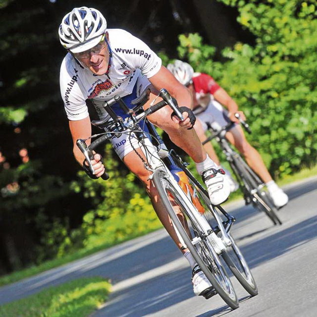 Nach den Siegen bei den 24 Stunden in Kaindorf und beim Race Around Austria kann Eduard Fuchs auf eine sehr erfolgreiche Saison 2010 zurückblicken.  Foto: KK