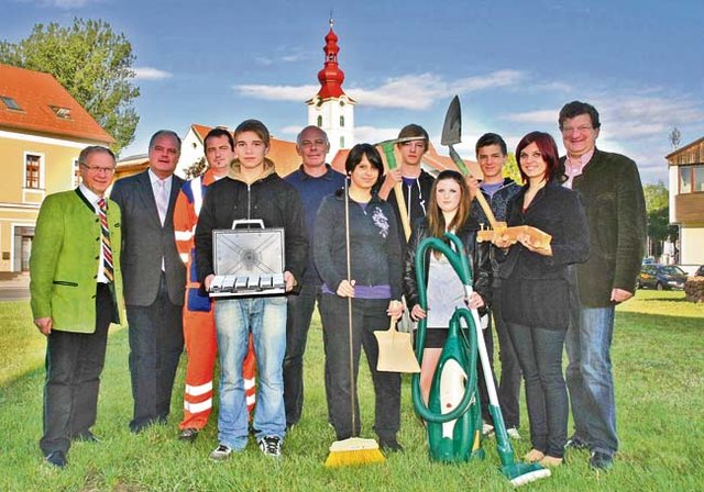 Sieben Praktikanten waren im Sommer in der Marktgemeinde Kirchbach bechäftigt