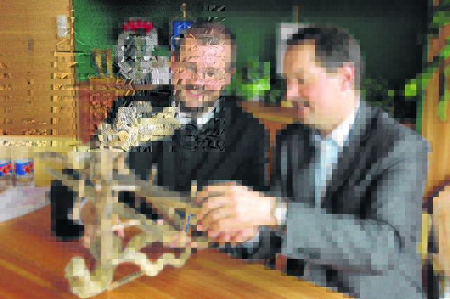 Pater Gerwig Romirer und Harald Kraxner basteln gemeinsam am Programm der regionale12.