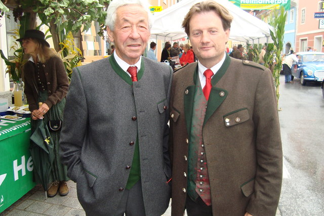 Alt Bürgermeister Ferdinand Wachernig mit Bürgermeister Franz Pirolt