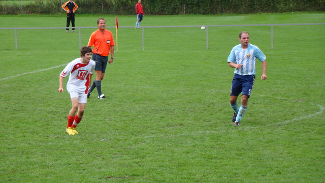 Alex kämpfte im Mittelfeld