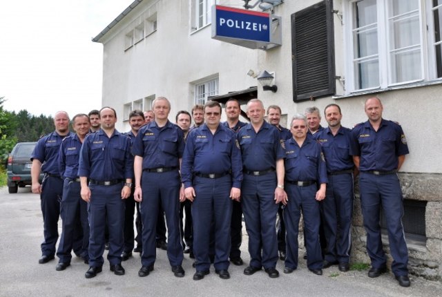 Polizei-32Dienststellenfoto_2010 | Foto: Harrer