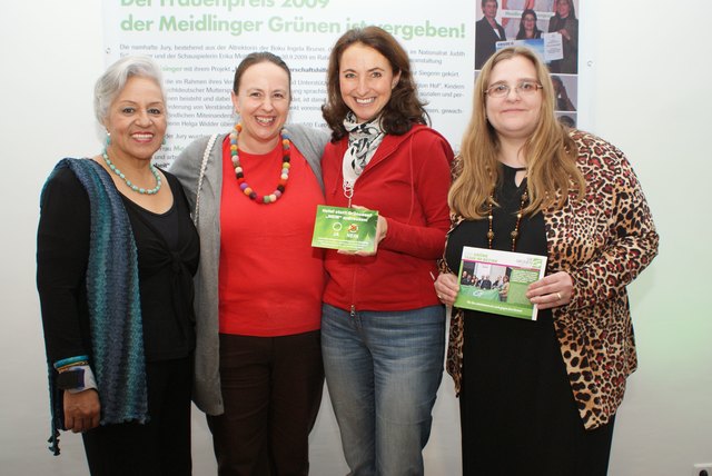 Die nominierten Damen, als Siegerin ging letzten Endes Cassandra Cicero (ganz rechts) hervor.