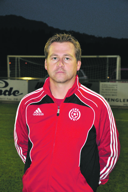 Erster Punkt für Erl Trainer Gerhard Pichler