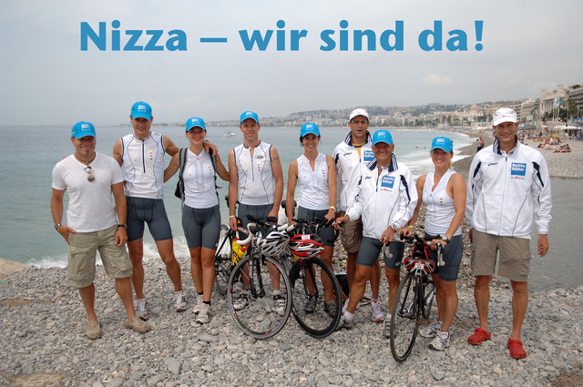 Unser Team in Nizza 2009 (v.l.n.r.): Trainer Mario Huys, Matthias Peintner/Axams, Claudia Walder/Seefeld, Robert Mair/Ebbs, Heidi Steinacher/Ibk., Teamchef Andi Klingler, Seraphin Klausner/Volders, Johanna Mihevc/Ibk., Teambetreuer und Sponsor Manni Brandstätter (sport-spezial) | Foto: Hassl