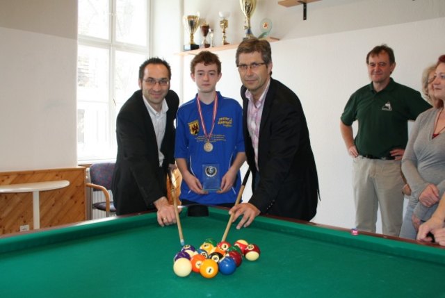 Billard Ehrung für Nachwuchshoffnung Jakob Reumann Eisenstadt