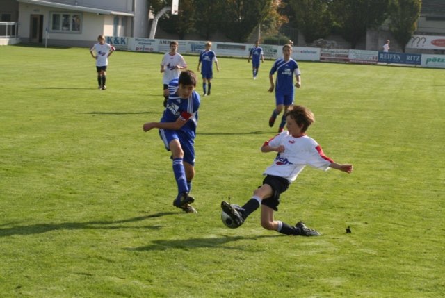 Die Bezirksbl tter Beim Nachwuchs Am Ball SpG 2000 U14 Der Club U14 
