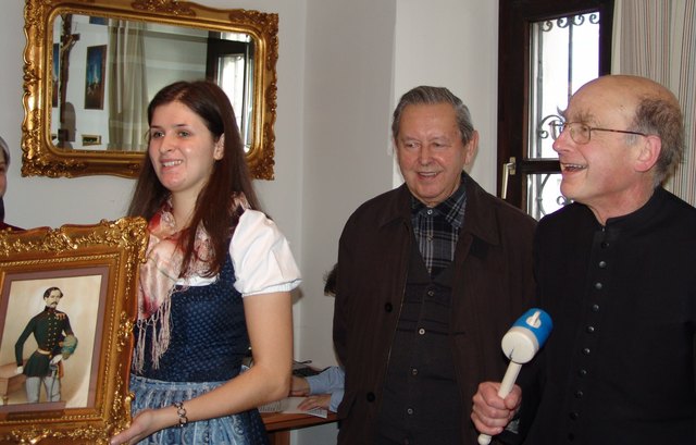 Auch "alte Militärs" kamen unter den Hammer