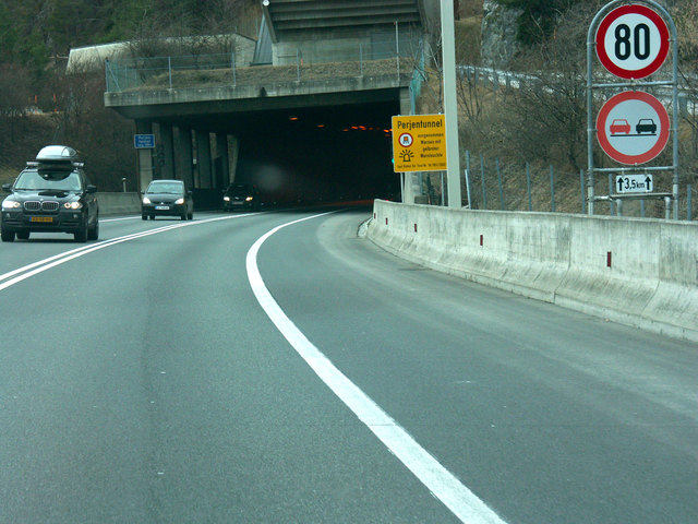 Der Perjen-Tunnel ist bereits in die Jahre gekommen und muss sicher noch vor 2019 generalsaniert werden