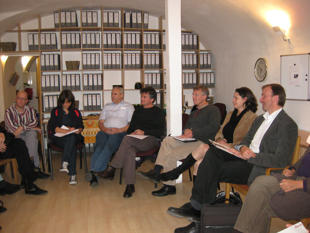 Zur Diskussion im Büro der Agenda Josefstadt kamen zahlreiche Interessierte.
