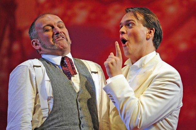 Weil die Kosten für den Operettensommer in den ersten fünf Jahren höher als geplant waren,will Kufsteins Bürgermeister Martin Krumschnabel jetzt auch Alternativangebote einholen.