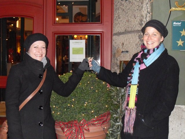 Angi und Nina haben ein Herz für Weihnachten.