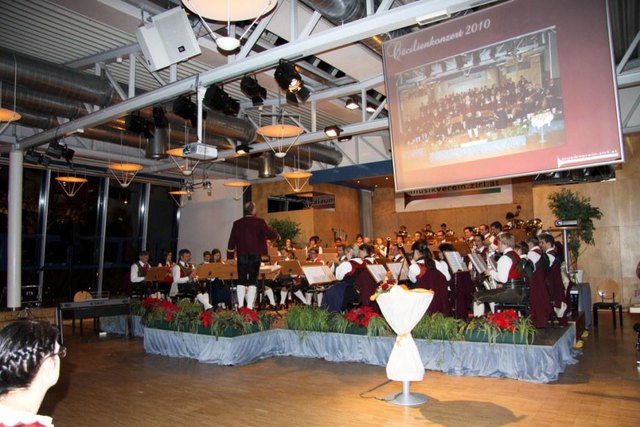 Der Musikverein Zirl brachte einen Hauch vom Süden in die Blaike nach Völs.