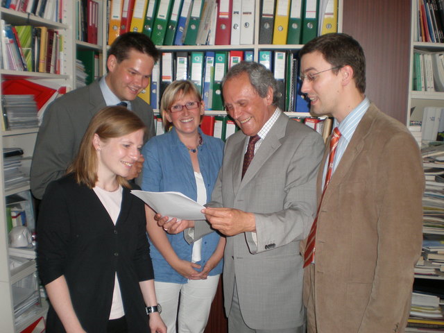 LA Lukas Mandl, Margit Baumgartner, GR Manuela Dundler-Strasser, Preis-Stifter NR a. D. Josef Höchtl und StR Roland Honeder