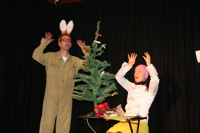 Der Osterhase beim AMS