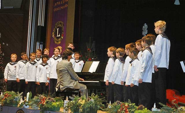 Mit ihren prächtigen Stimmen beeindruckten die Wiener Sängerknaben die Musikliebhaber bei ihrem Gastauftritt in der ausverkauften Stadthalle.