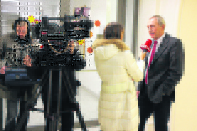 Unmittelbar vor der Budgetsitzung wurde Bürgermeister Karl Pack von einem ORF-Team zu den Hartberger Verlusten in Zusammenhang mit dem Fall Madoff interviewt