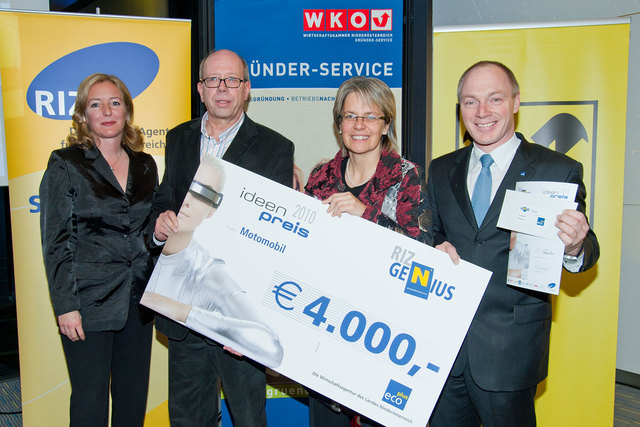 RIZ-Geschäftsführer Petra Patzelt, Michael Bernleitner, Wirtschaftslandesrätin Dr. Petra Bohuslav und ecoplus-Geschäftsführer Helmut Miernicki. | Foto: Andreas Kraus