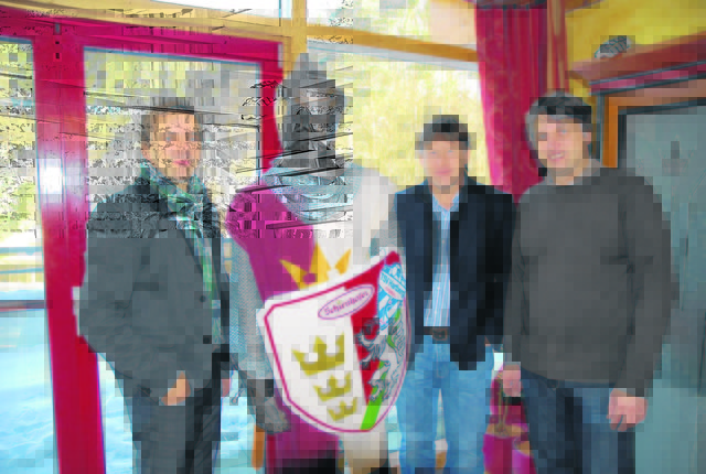 Mit dem Ritter von Karl Schirnhofer soll der TSV Hartberg die „feindlichen“ Linien durchbrechen